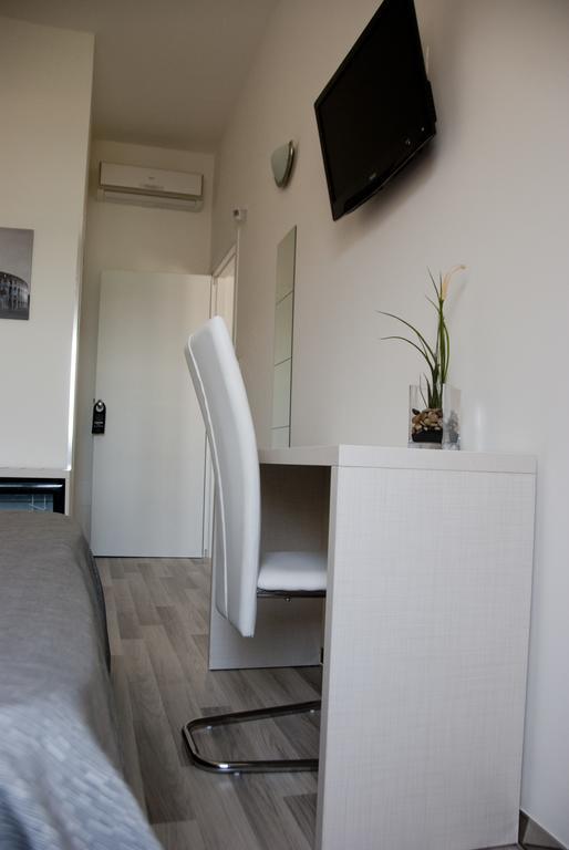 Il Corso Bed & Breakfast ปอร์โตเชซาเรโอ ภายนอก รูปภาพ