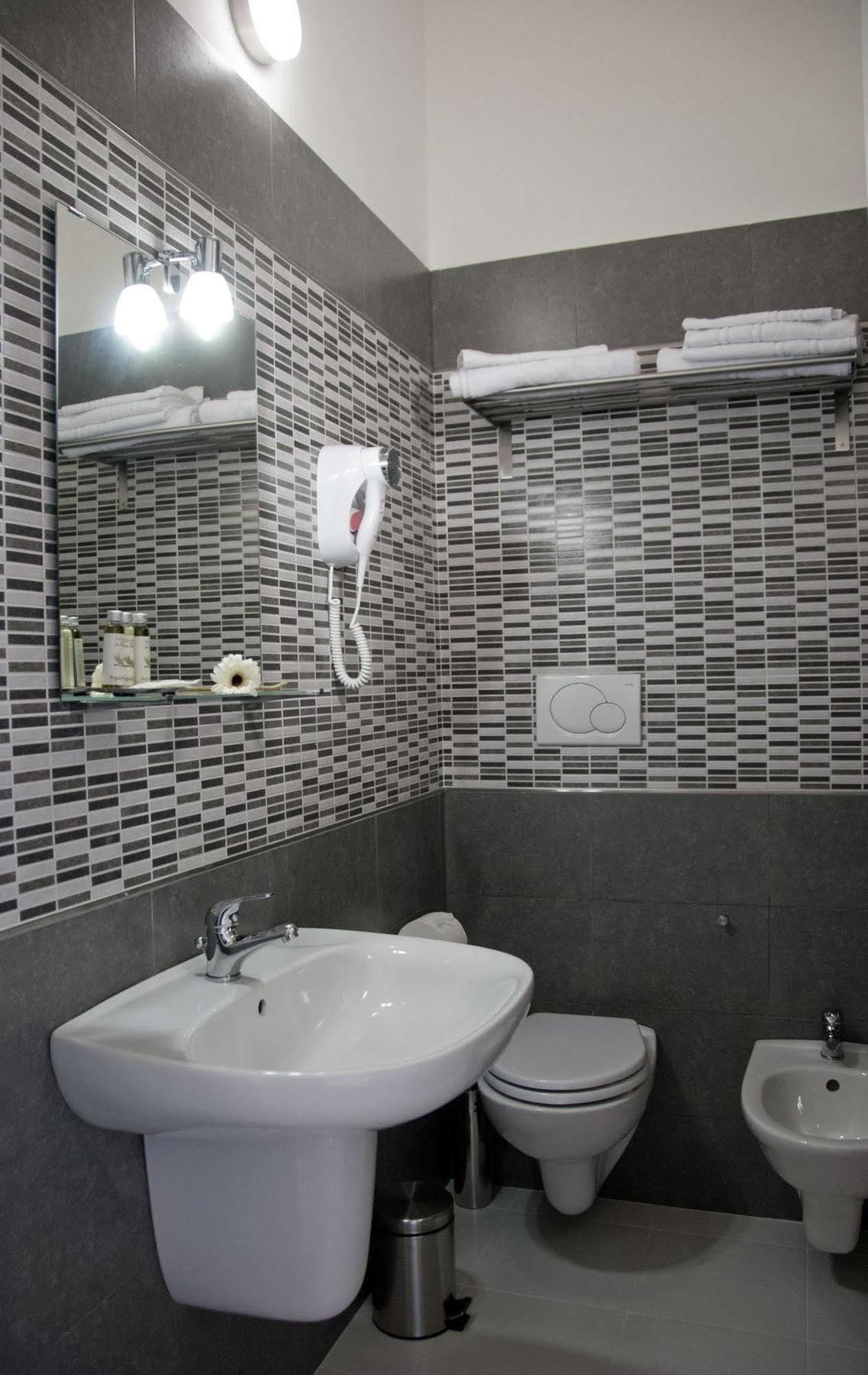 Il Corso Bed & Breakfast ปอร์โตเชซาเรโอ ภายนอก รูปภาพ